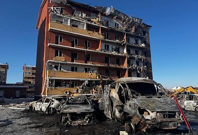 При разборе завалов пострадавшего от БПЛА дома в Новой Адыгее обнаружили фрагменты человеческого тела