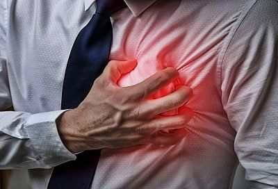 Аритмия, инфаркт, гипертония: врач-кардиолог рассказал, какие болезни могут проявиться после крещенских купаний