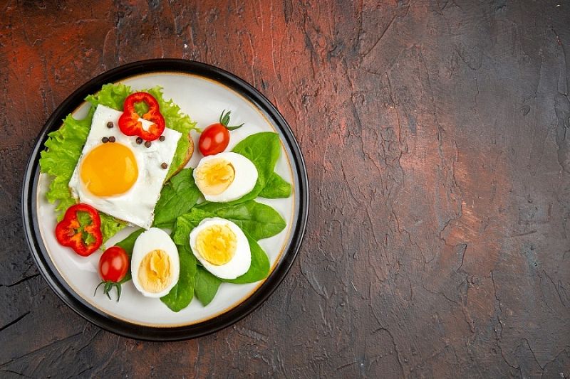 Диетолог рассказала, в какое время дня следует есть яйца, чтобы похудеть