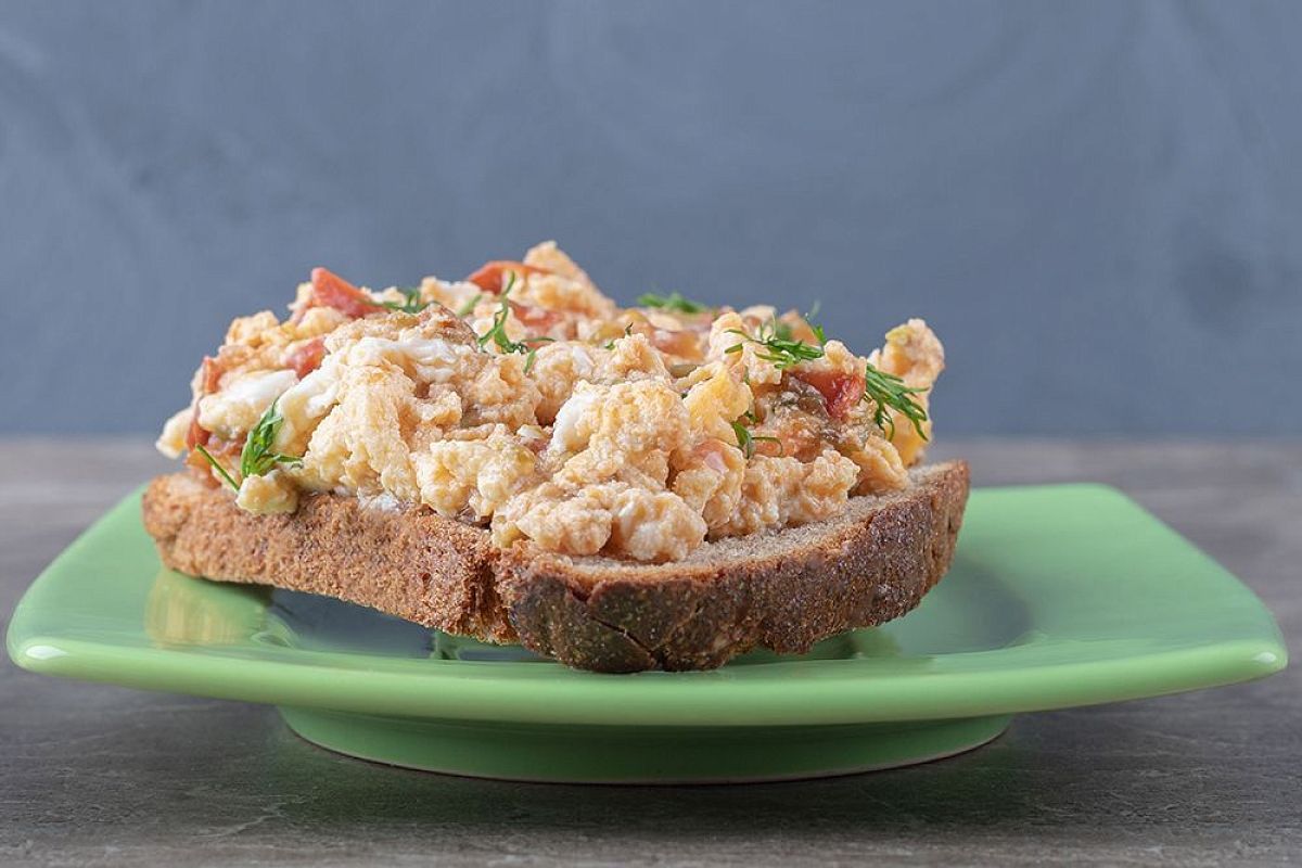 Готовим форшмак с селедкой за 5 минут: рецепт намазки в блендере без хлопот