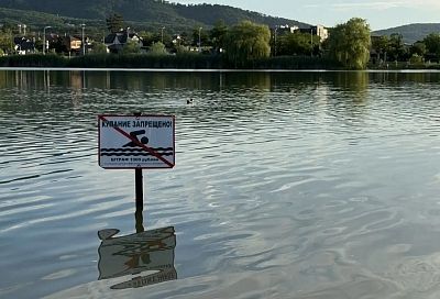 Тело утонувшей на озере девочки нашли в Горячем Ключе