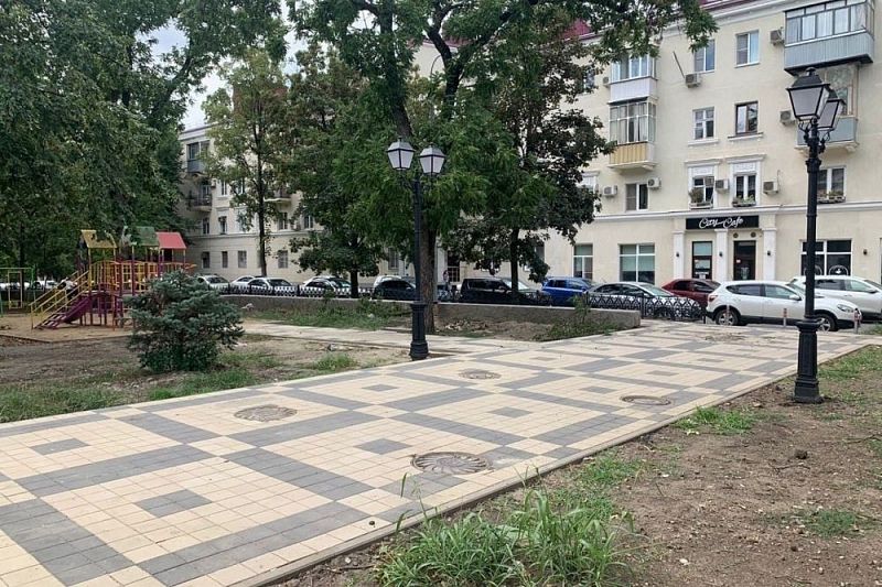 70 деревьев и 1,2 тыс. кустарников высадят на территории Мариинского бульвара в Краснодаре