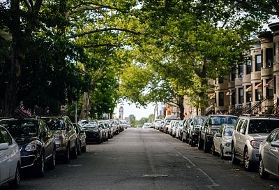 В Краснодарском крае на 1 тыс. квадратных метров новостроек приходится 0,58 машиноместа