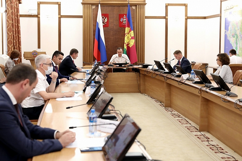 Губернатор Кубани Вениамин Кондратьев потребовал в течение месяца отработать концепцию надежного энергоснабжения региона
