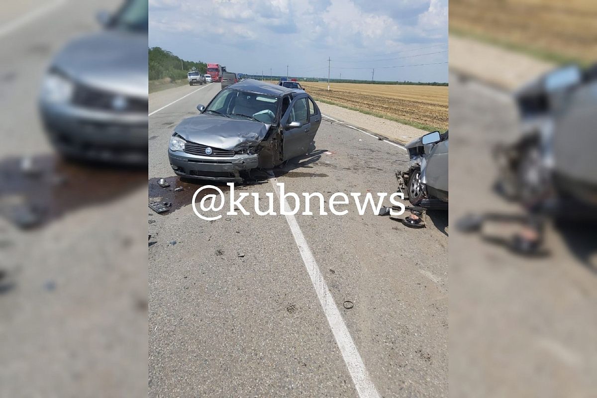 В Краснодарском крае в массовом ДТП погибла женщина, двое пострадали