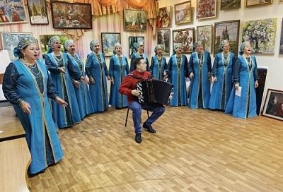 В центре имени Николая Котлярова Краснодара тепло отметили День матери