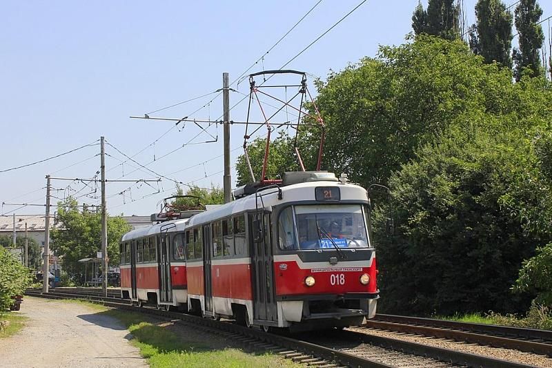 В Краснодаре в трамвае умер 58-летний мужчина