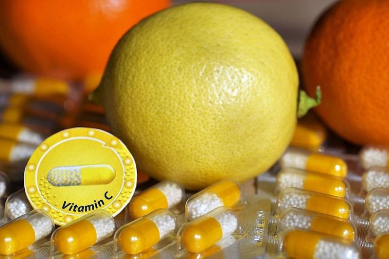 Диетолог назвала три главных витамина для укрепления иммунитета