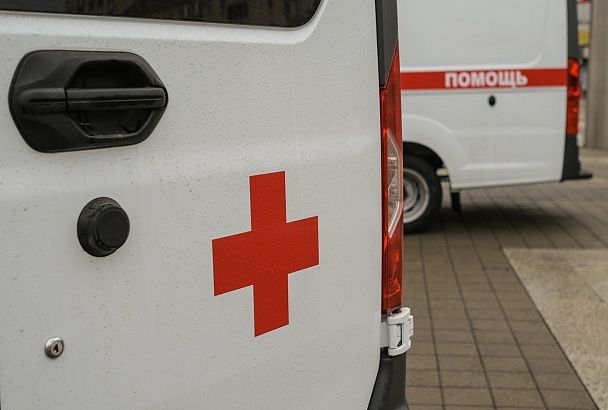 В Краснодаре 11-летнюю девочку госпитализировали из школы без сознания