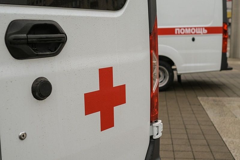 В Краснодаре 11-летнюю девочку госпитализировали из школы без сознания