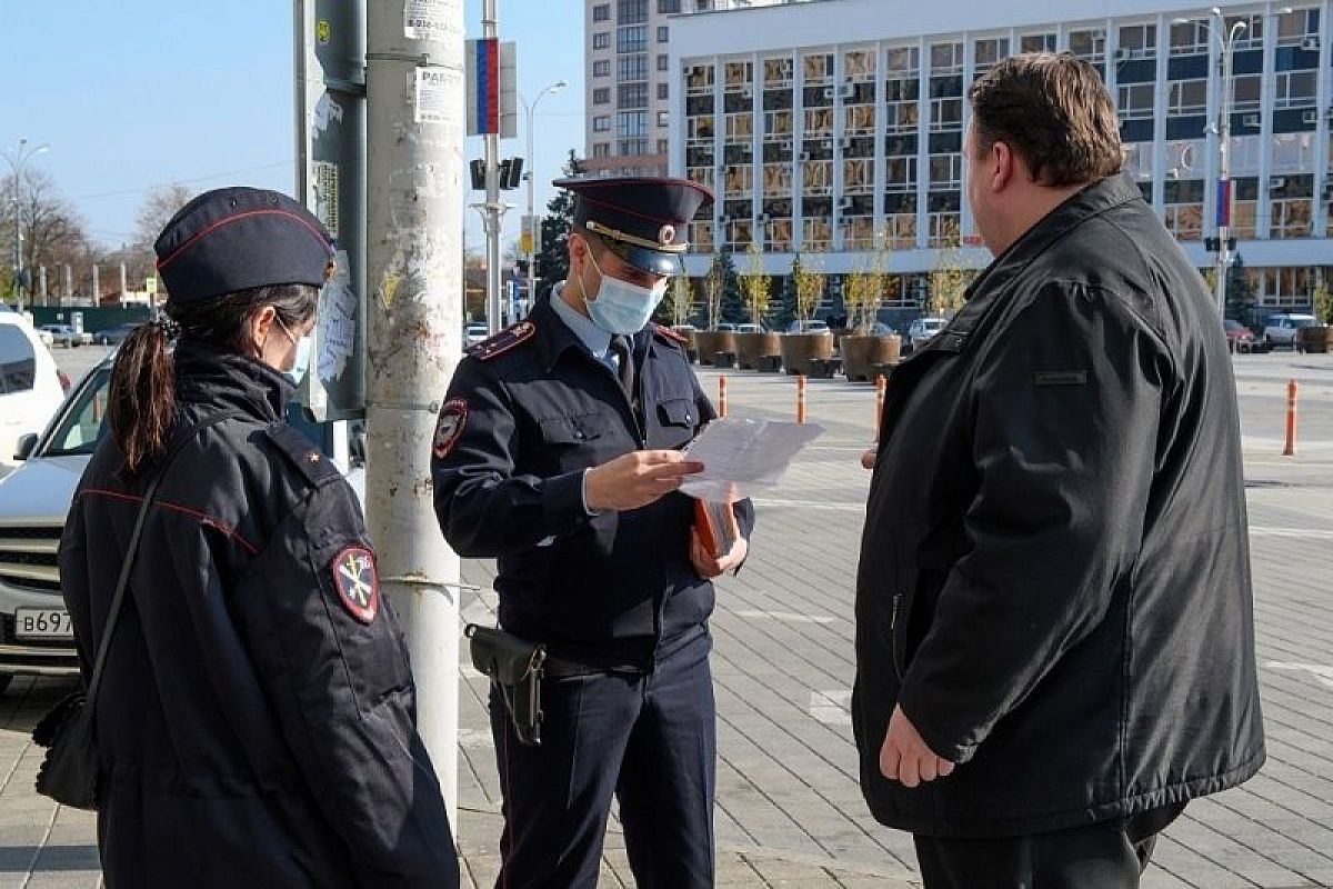 В Краснодарском крае за сутки составлено почти 400 административных протоколов за нарушение карантина