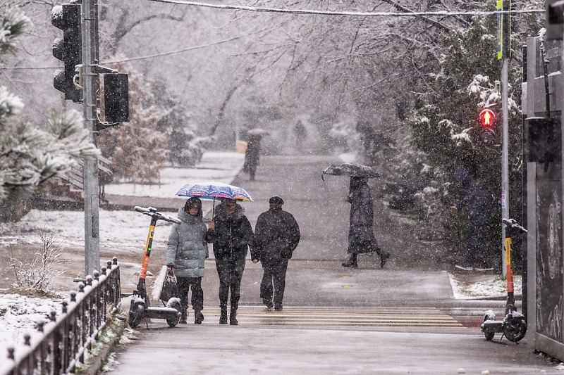 Дожди со снегом вернутся в Краснодарский край: когда испортится погода
