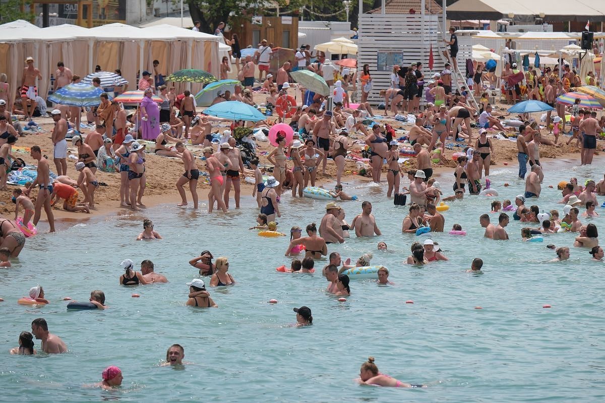 «Охладиться невозможно». Вильфанд рассказал о высокой температуре воды в Черном море на курортах Краснодарского края