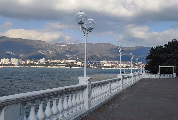 Какая температура Черного моря у берегов Краснодарского края