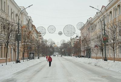 Снег в Краснодаре расчищают 564 человека 