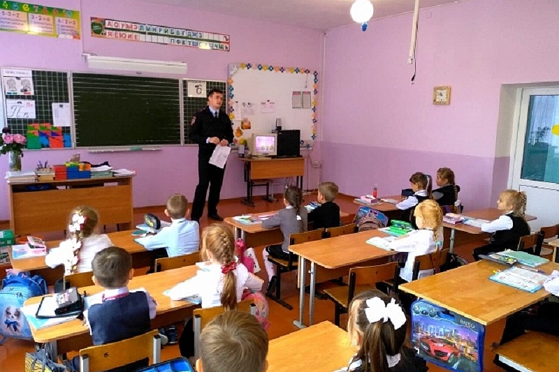В Краснодарском крае школьников обучают безопасным дорожным ориентирам