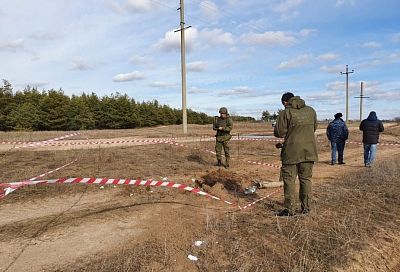 Снаряд попал в дом на хуторе в Ростовской области на границе с Украиной  
