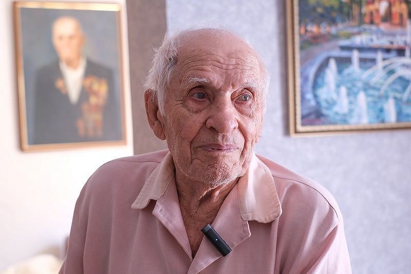 Дедушка – огонь! Житель села Архипо-Осиповка Иван Курбаков признан самым пожилым водителем в России