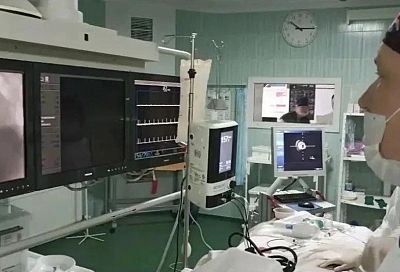 Врачи в Армавире удалили тромб в сосудистом протезе у диализного пациента