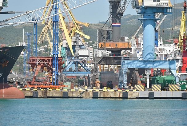 Морской торговый порт Новороссийска увеличил интенсивность перевалки черных металлов