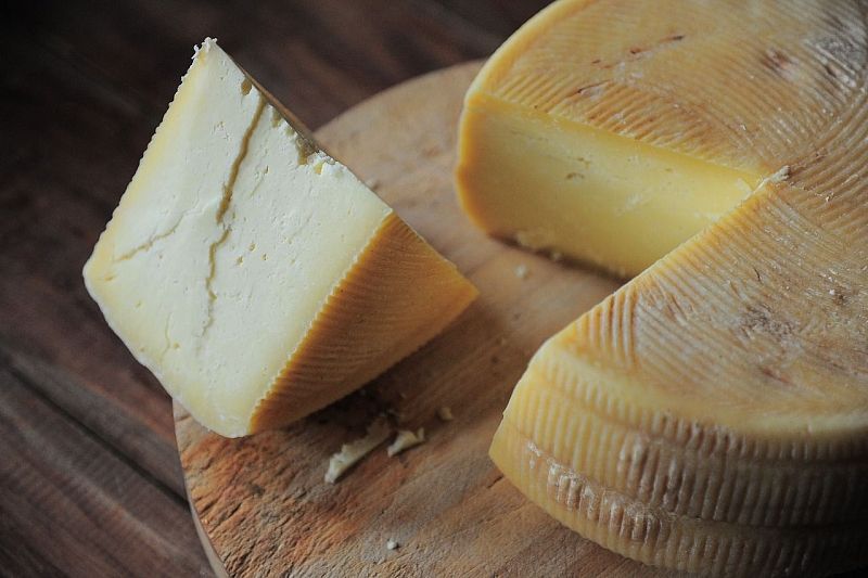 Как выбрать качественный сыр: три совета от Роспотребнадзора 