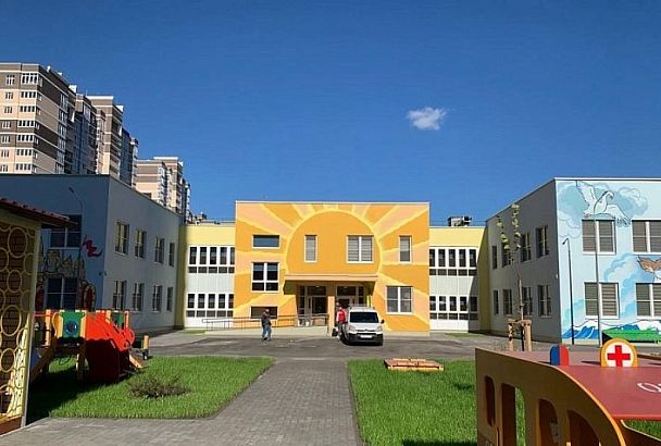 В России по нацпроекту «Образование» построены более 1,1 тысяч школ  