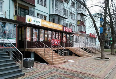 Жители краснодарских Черемушек жалуются на кафе и магазины на первых этажах пятиэтажек
