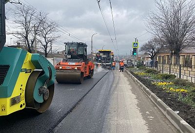 План работ по нацпроекту «Безопасные качественные дороги» в Новороссийске выполнили на 70%