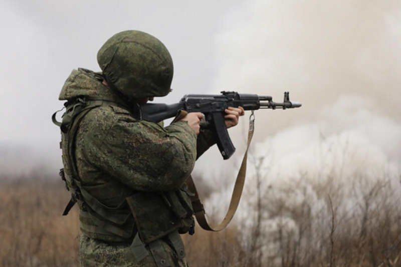 Обученные НАТО украинские солдаты сдались армии России в первом бою