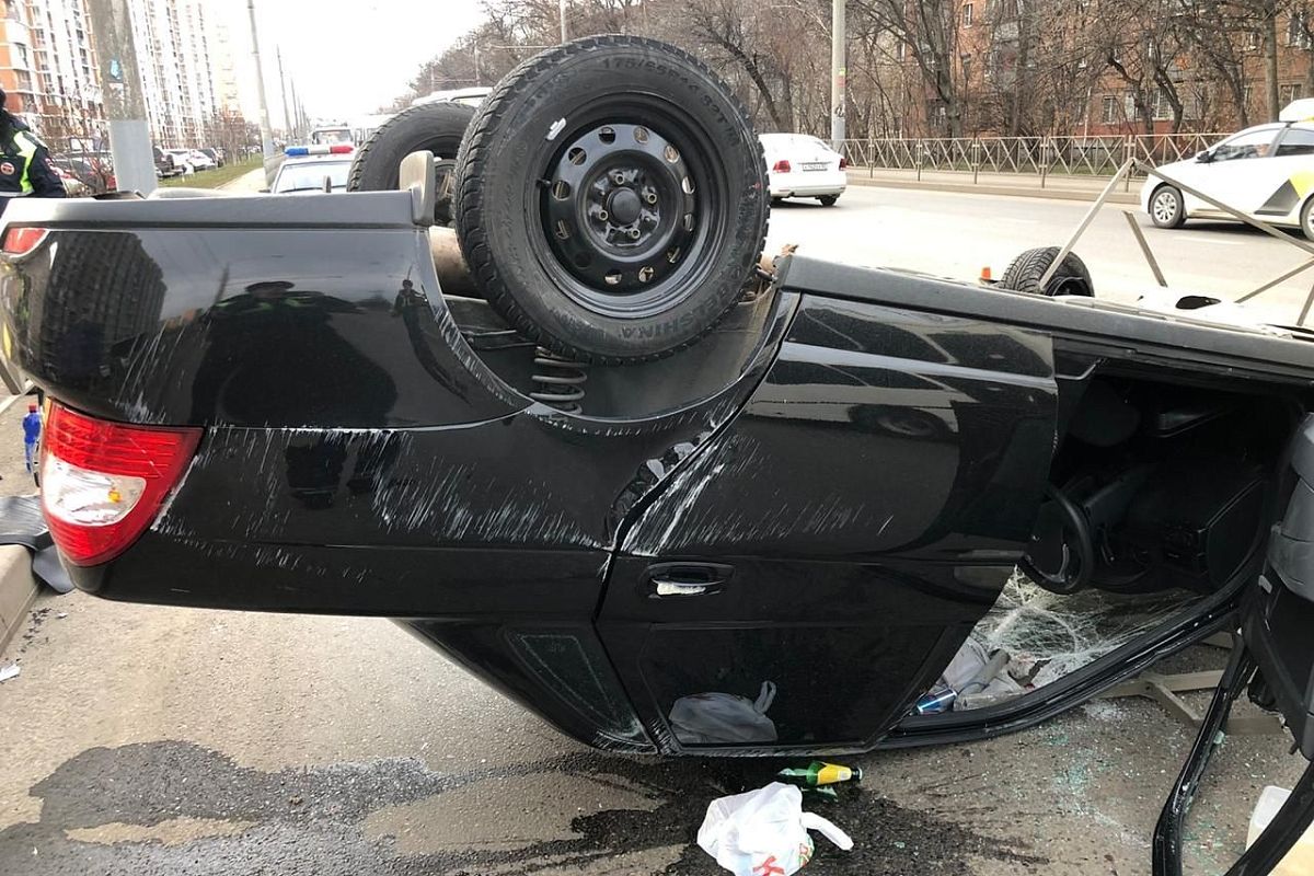 Бампер передний Приора (Porsche).