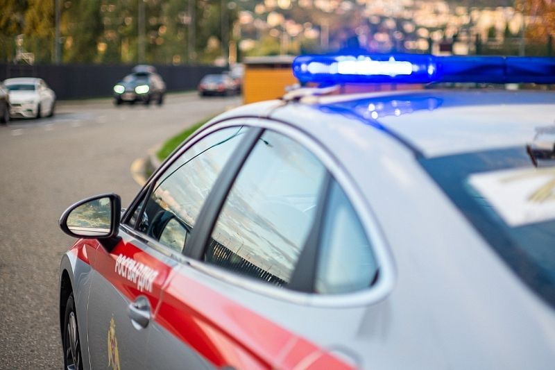 В Краснодаре росгвардейцы задержали пьяного водителя иномарки, скрывшегося с места ДТП