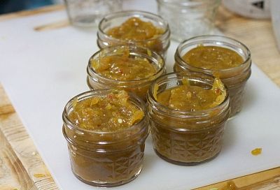 Варенье из киви делаю, не включая печку. Рецепт лакомства, которое влюбляет в себя с первой ложки