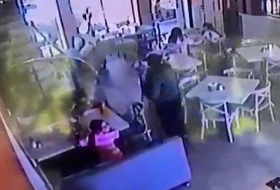 Момент убийства в кафе Marco House в Апшеронске попал на видео