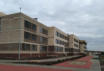 Самая большая в ЮФО: школа по улице Конгрессной в Краснодаре готова на 97%