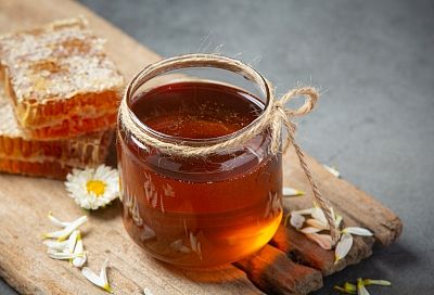 Чем мед полезнее сахара: вы обязательно включите его в свой рацион питания