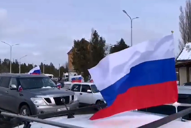 Массовый автопробег в поддержку российской армии состоялся в Приморско-Ахтарске
