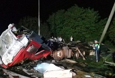 Уголовное дело возбуждено по факту смертельного ДТП с фурой и пассажирским автобусом