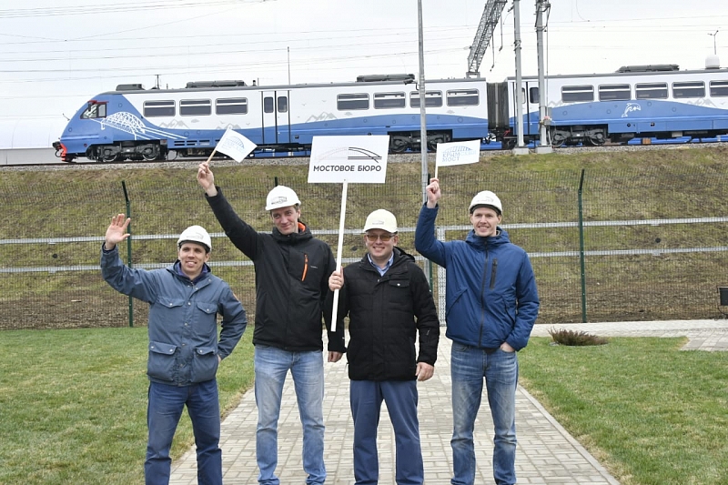 Поезда будут перевозить 14 млн пассажиров в год по Крымскому мосту