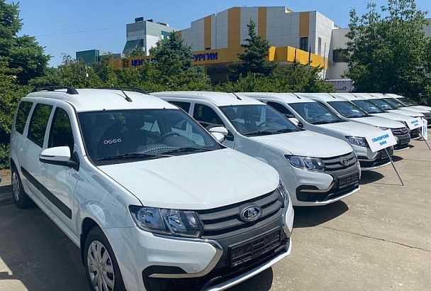 Губернатор Вениамин Кондратьев: «Больницам Кубани передали больше 100 автомобилей в рамках нацпроекта»