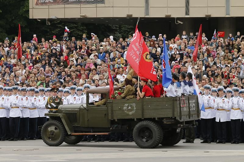 В 11.00 на Главной городской площади состоится парад соединений и воинских частей Краснодарского военного гарнизона. 