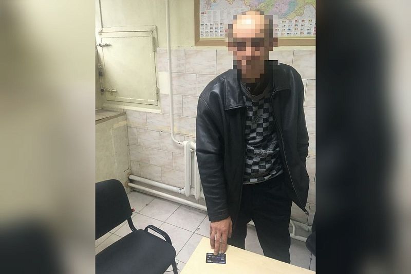Ранее судимый мужчина украл с банковского счета знакомой 36 тыс. рублей