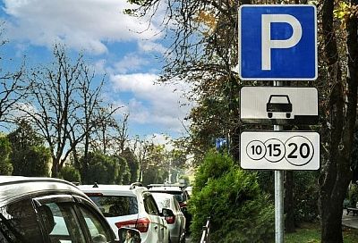 В Сочи сделают бесплатными прибордюрные парковки в дни майских праздников