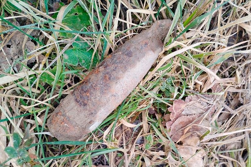 Житель Геленджика нашел у себя на даче неразорвавшийся снаряд времен Великой Отечественной