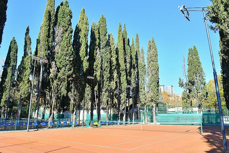 В Сочи впервые за 10 лет реконструируют теннисные корты  в парке «Ривьера»