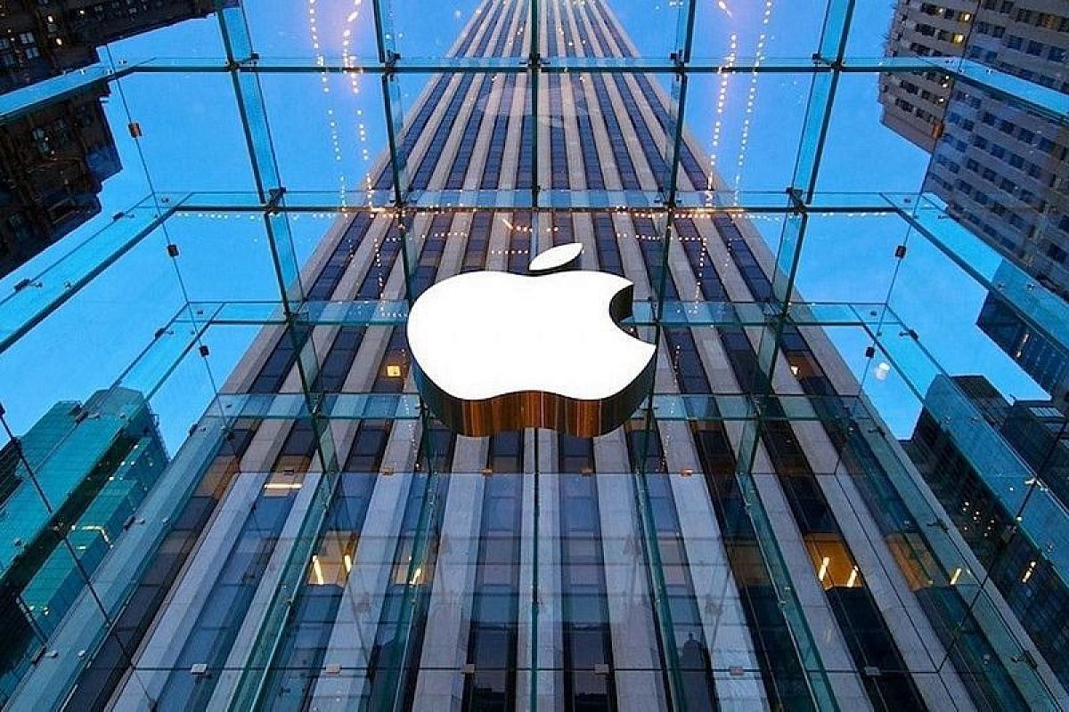 Apple анонсировала третью осеннюю презентацию