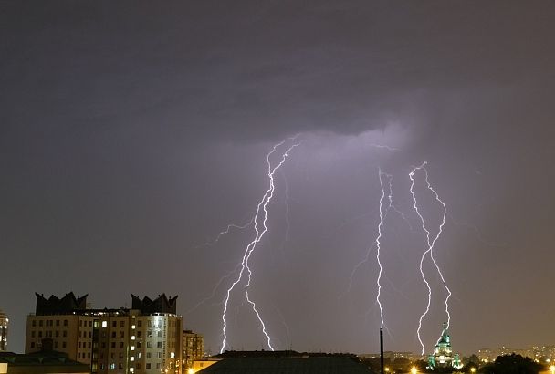 Мощные дожди ударят по Краснодарскому краю в ближайшие часы