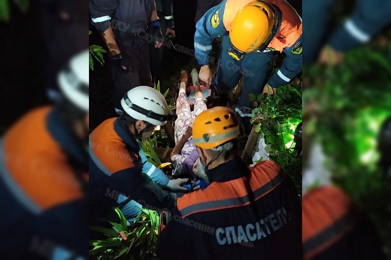 В Сочи спасатели нашли потерявшуюся 95-летнюю женщину