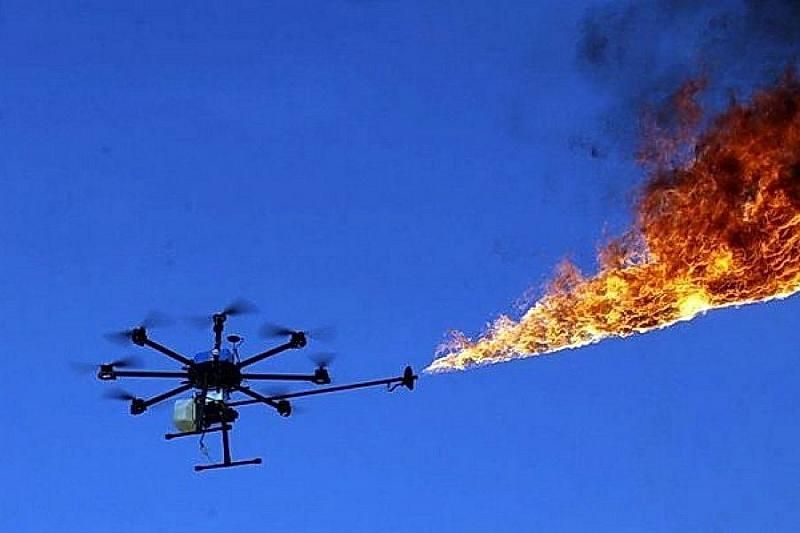 Федеральное управление авиации США попросило не оснащать дронов оружием