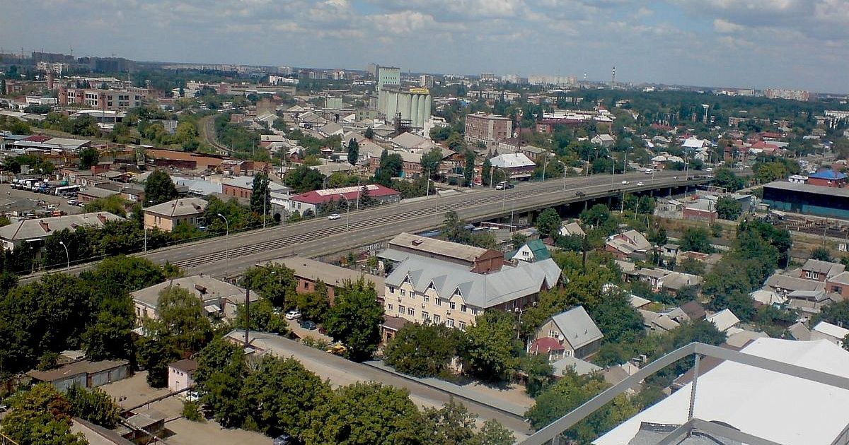 Краснодарский садовый. Садовый мост Краснодар. Фото садовый мост Краснодар. Садовый мост Краснодар от Ставропольской. Краснодар строительство моста по улице Садовая.