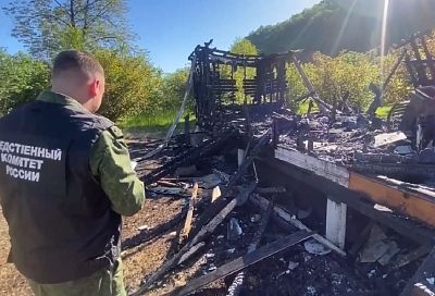 Житель Кубани заживо сжег в бане спящего соседа и его знакомого